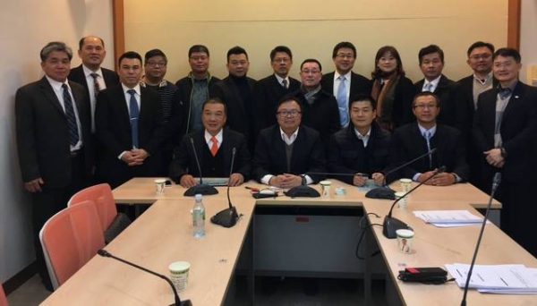 107年02月07日全聯會向立法院洪宗熠委員陳情「地政三法」修法內容,黃副理事長兆堂代表本會