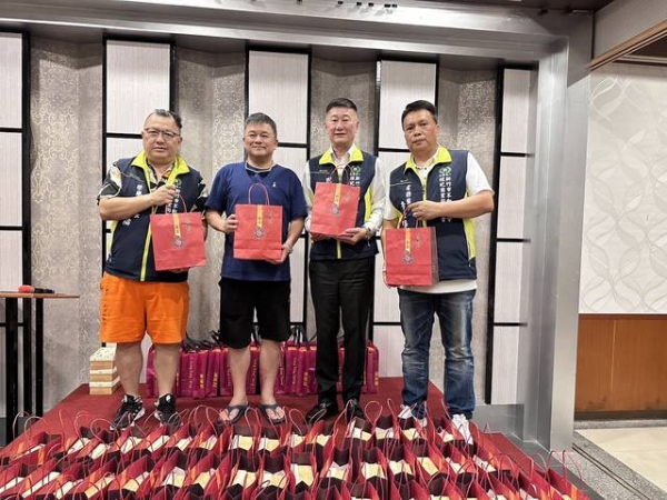 全聯會副理事長新北市公會輔導理事長張榮隆工蒞臨大新竹