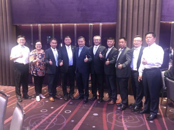 109年09月23日全聯會於新莊典華召開第九屆第一次會員代表大會,黃理事長兆堂出席